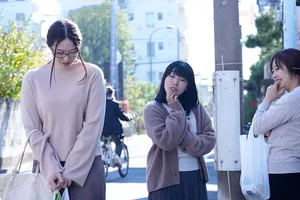 Trả thù mấy mụ cạnh nhà thường xuyên nói xấu bằng cách “cướp ông chồng ả ta”
