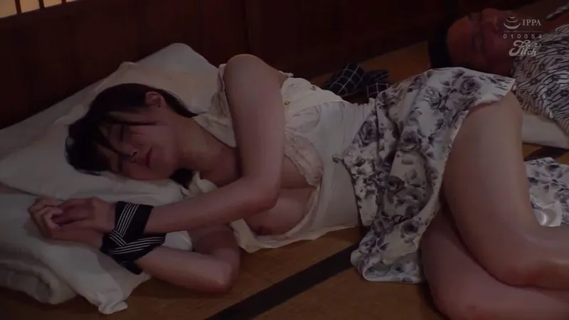 Xin gã chồng đi công việc với tiền bối, nữ nhân viên rơi vào kế hoạch của ông tiền bối biến thái